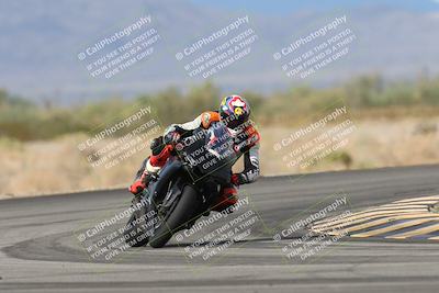 media/Nov-16-2025-Race Pace (Sun) [[8c5fa54630]]/Verified Riders/7-Turn 4 (1155am)/